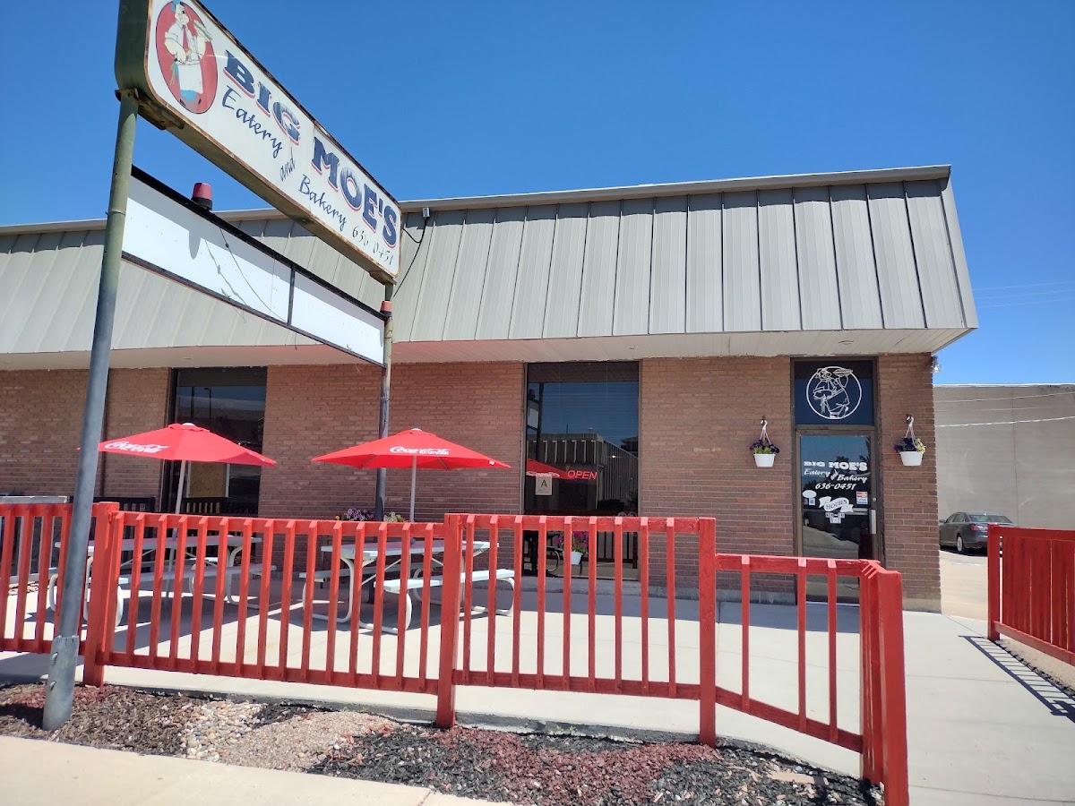 Big Moe's Eatery & Bakery