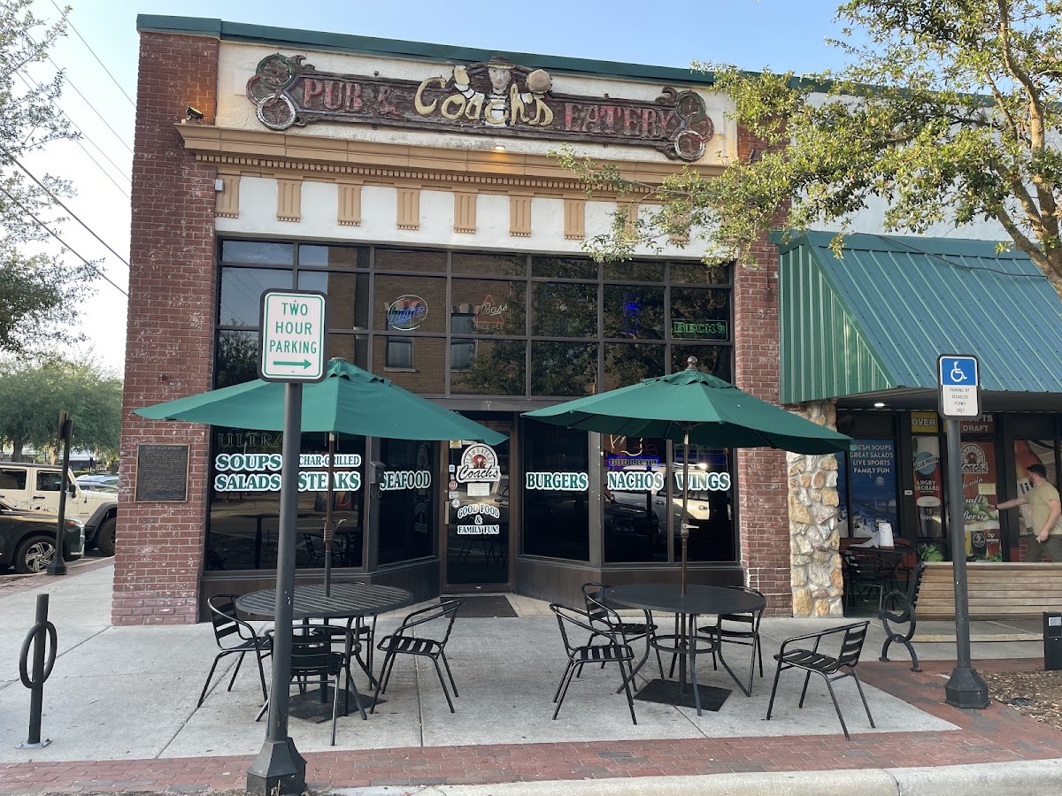 Coach's Pub & Eatery